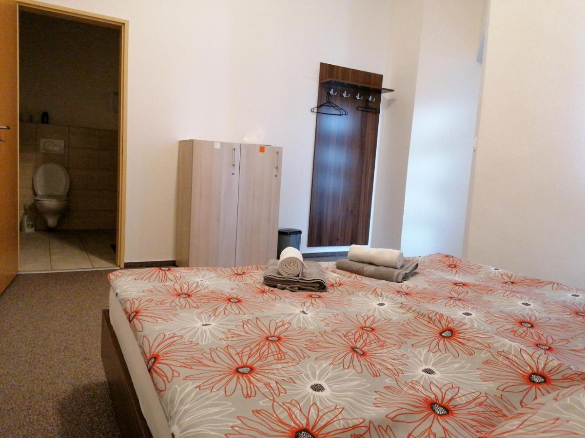 Hostel Vodna 1 Kosice Ngoại thất bức ảnh