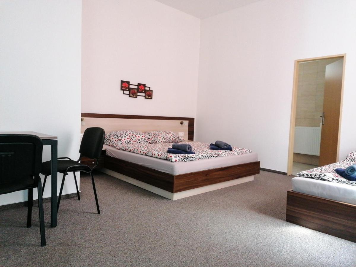 Hostel Vodna 1 Kosice Ngoại thất bức ảnh