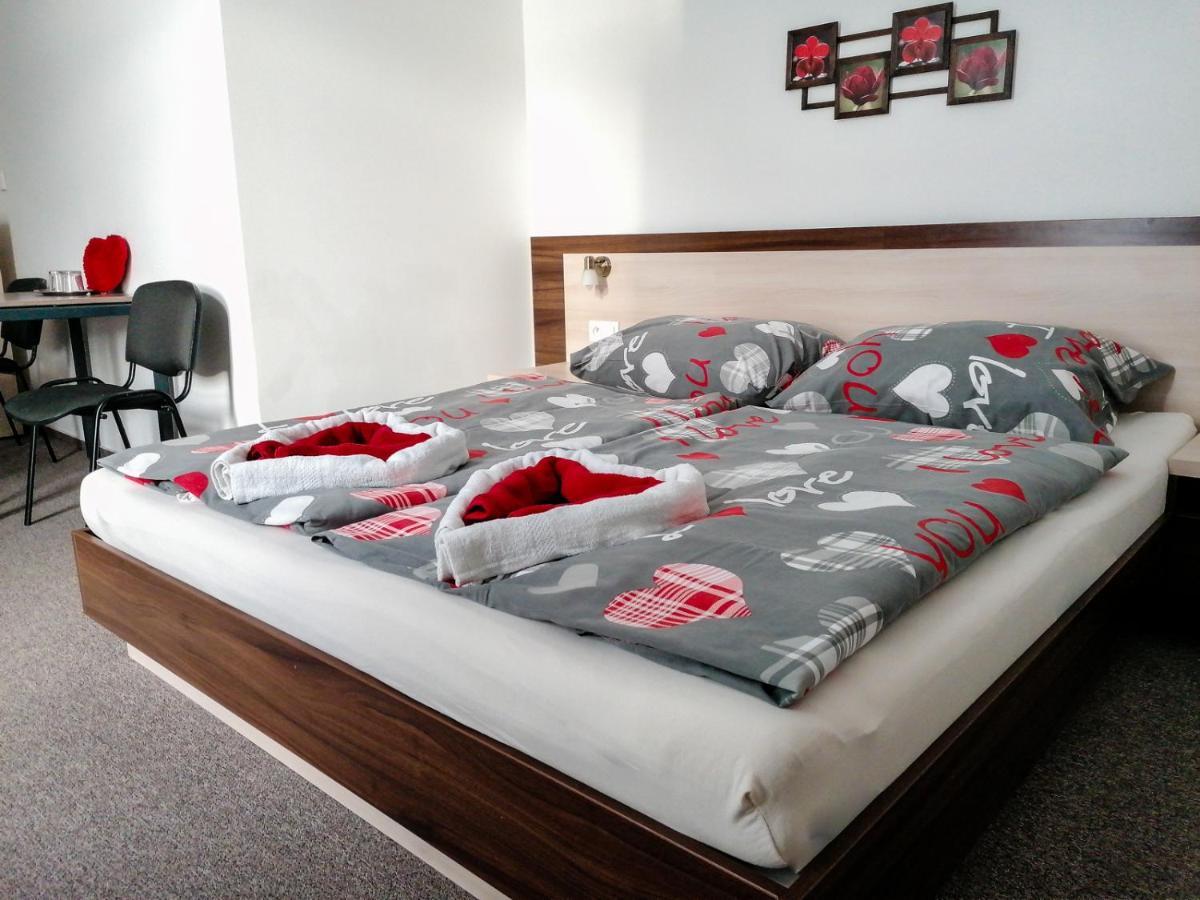 Hostel Vodna 1 Kosice Ngoại thất bức ảnh