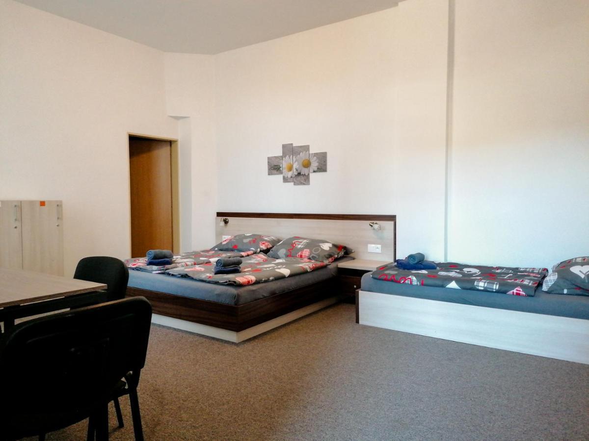 Hostel Vodna 1 Kosice Ngoại thất bức ảnh