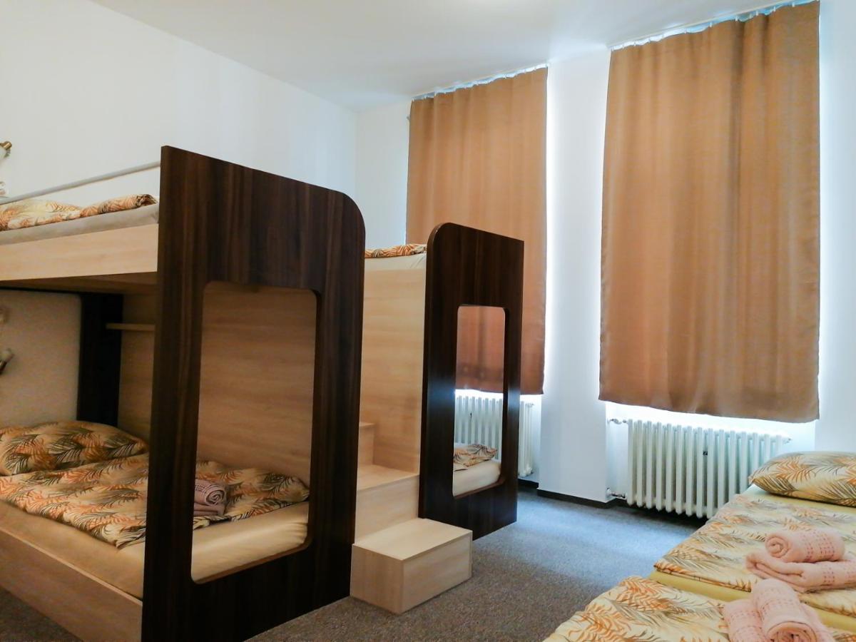 Hostel Vodna 1 Kosice Ngoại thất bức ảnh