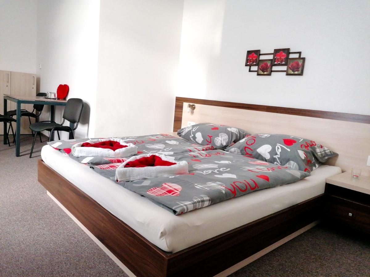 Hostel Vodna 1 Kosice Ngoại thất bức ảnh
